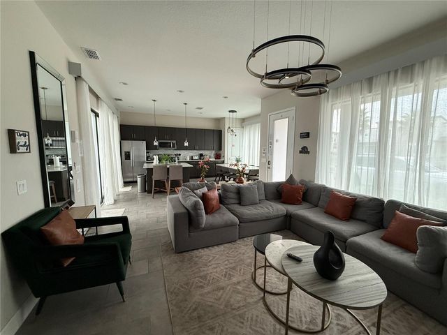 304 VILLA DOMANI CT, Davenport, FL 33896