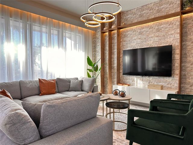 304 VILLA DOMANI CT, Davenport, FL 33896