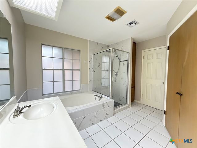 104 Calypso Court, Victoria, TX 77901