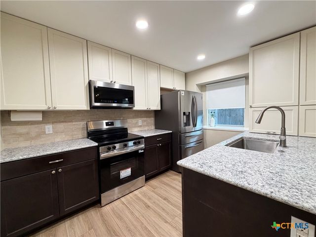 104 Calypso Court, Victoria, TX 77901