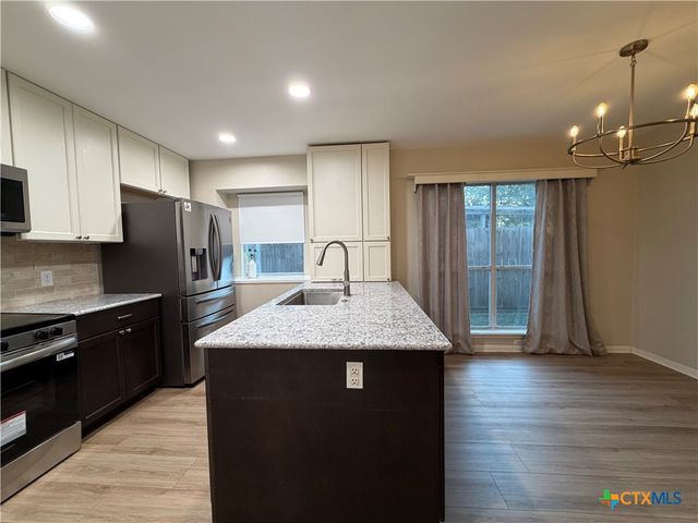 104 Calypso Court, Victoria, TX 77901