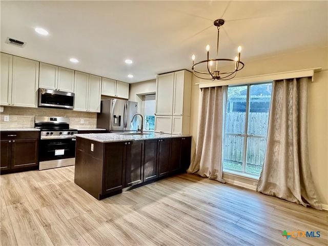 104 Calypso Court, Victoria, TX 77901