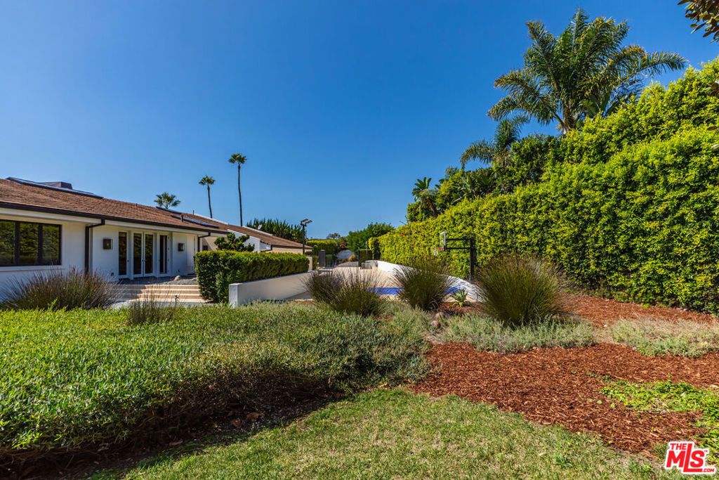 6419 Merritt Drive, Malibu, CA 90265 — photo 5