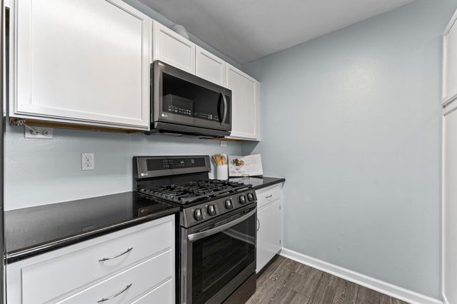 9810 Charter Ridge Drive, Houston, TX 77070