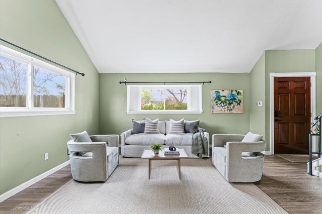 9810 Charter Ridge Drive, Houston, TX 77070