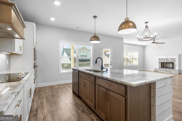 353 Ridge Pointe Drive, Athens, GA 30606