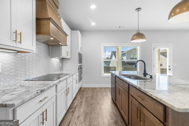 353 Ridge Pointe Drive, Athens, GA 30606