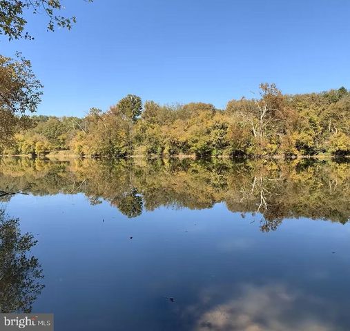 198 SPRUCE RD, Front Royal, VA 22630