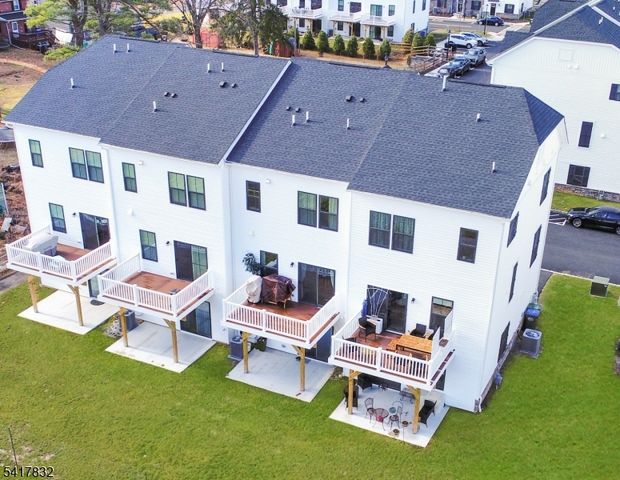 14 Saw Mill Circle, Hackettstown Town, NJ 07840