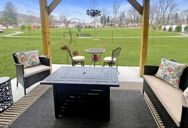 14 Saw Mill Circle, Hackettstown Town, NJ 07840