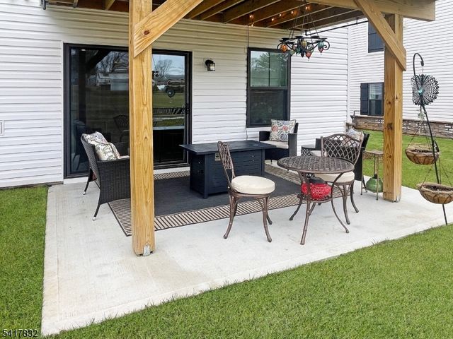 14 Saw Mill Circle, Hackettstown Town, NJ 07840