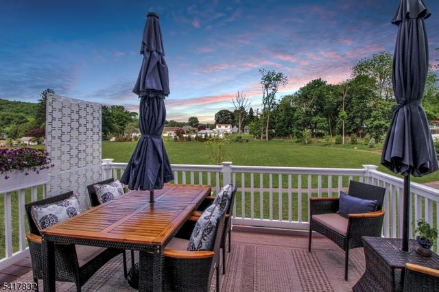 14 Saw Mill Circle, Hackettstown Town, NJ 07840