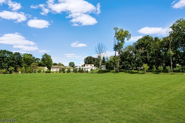 14 Saw Mill Circle, Hackettstown Town, NJ 07840