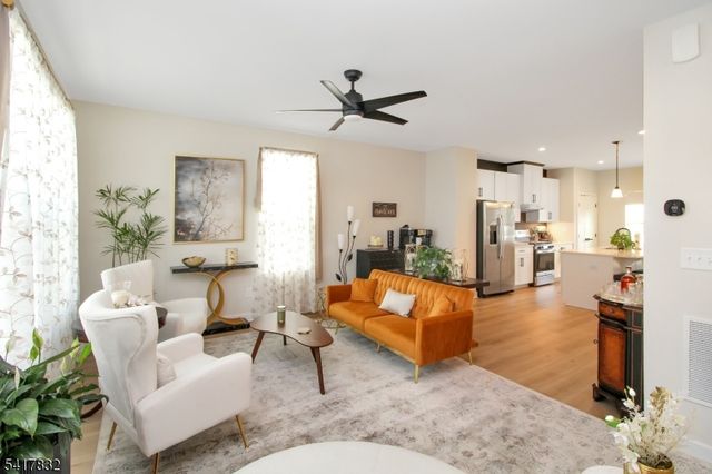 14 Saw Mill Circle, Hackettstown Town, NJ 07840