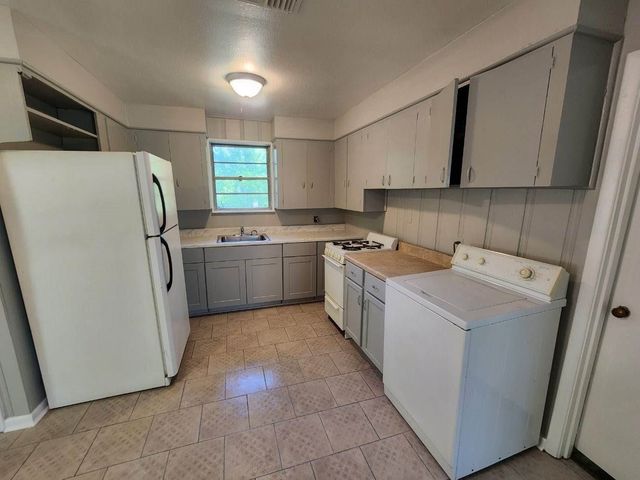 3832 Claiborne Avenue, Shreveport, LA 71109