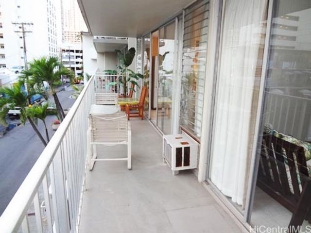 2572 Lemon Road 306, Honolulu, HI 96815