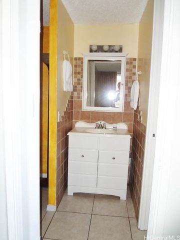 2572 Lemon Road 306, Honolulu, HI 96815