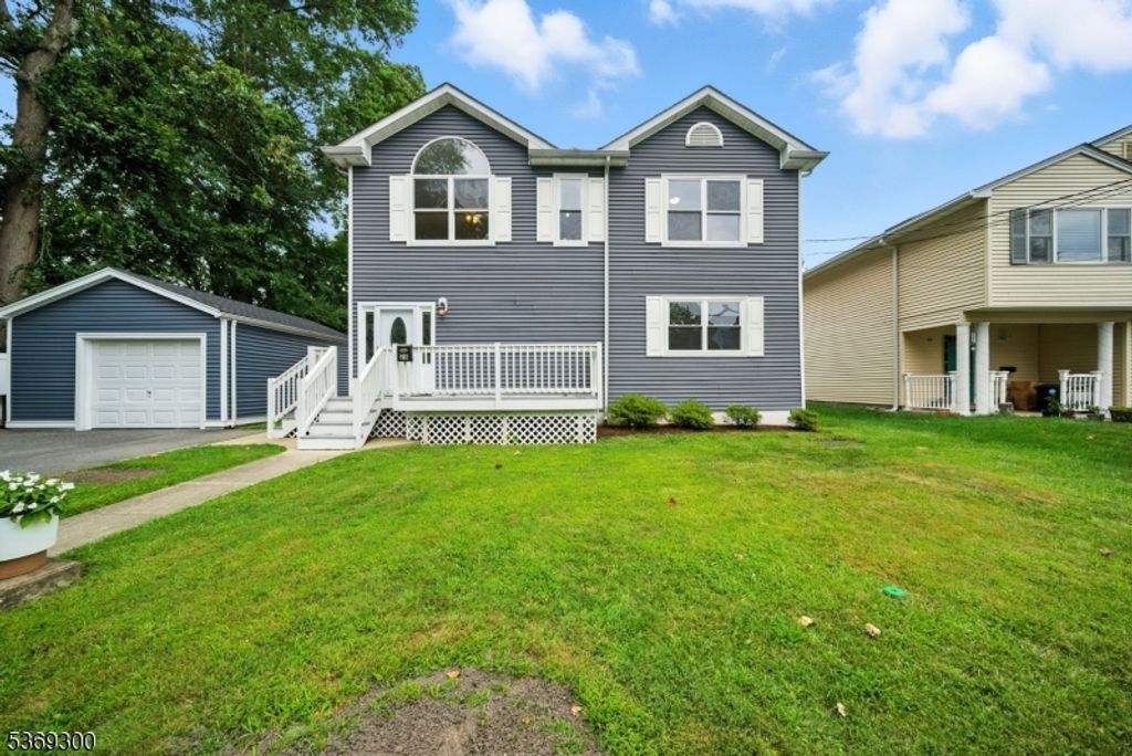 28 Liberty Ct, Parsippany-troy Hills Twp., NJ 07054