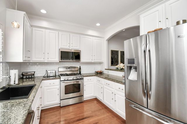 1739 French Village Drive, Houston, TX 77055