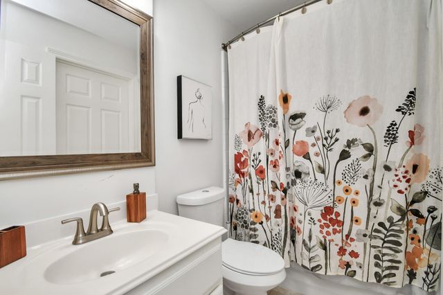 1739 French Village Drive, Houston, TX 77055