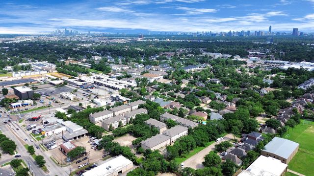 1739 French Village Drive, Houston, TX 77055