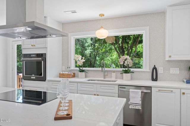 1713 Riverside Drive, Hillsborough, NC 27278