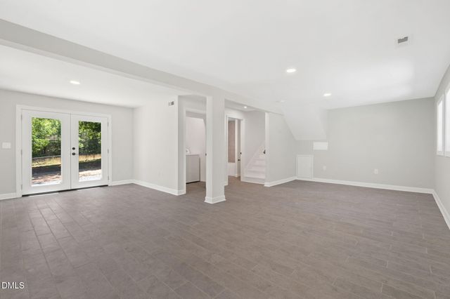 1713 Riverside Drive, Hillsborough, NC 27278