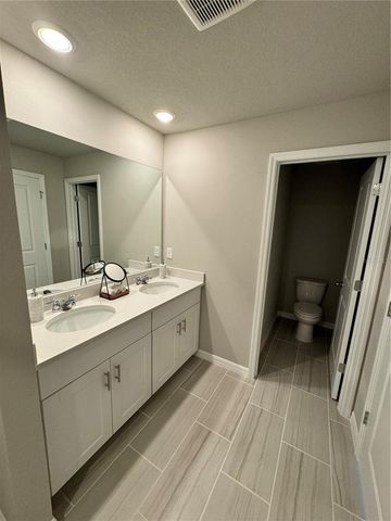 32081 POND APPLE BEND, San Antonio, FL 33576