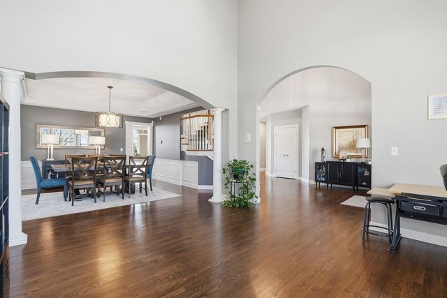 3212 Rollingridge Road, Naperville, IL 60564