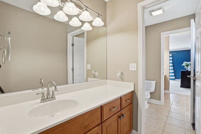 3212 Rollingridge Road, Naperville, IL 60564