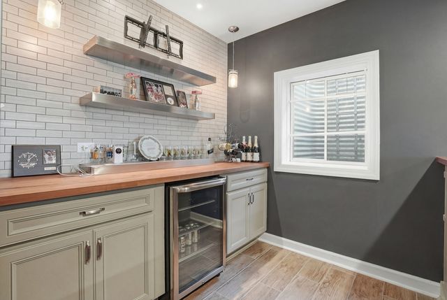 3212 Rollingridge Road, Naperville, IL 60564