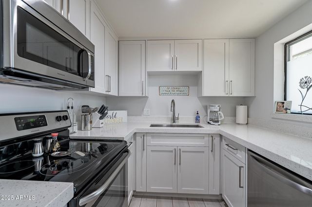 4351 N 36TH Street 2, Phoenix, AZ 85018
