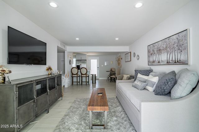 4351 N 36TH Street 2, Phoenix, AZ 85018
