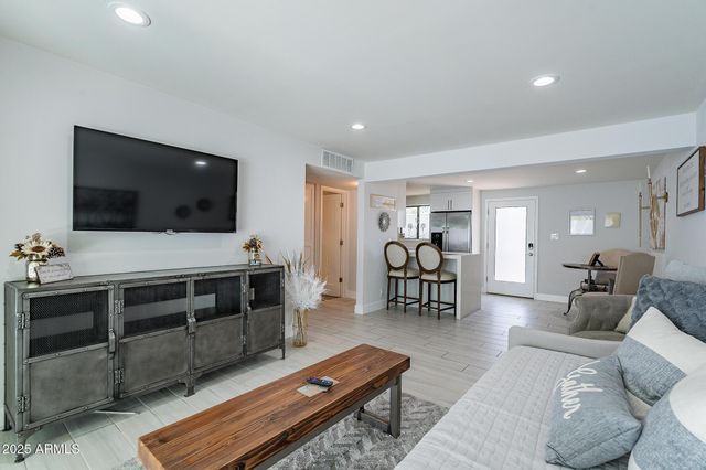 4351 N 36TH Street 2, Phoenix, AZ 85018