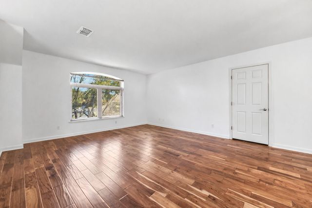 5705 Ballenton CT, Austin, TX 78739