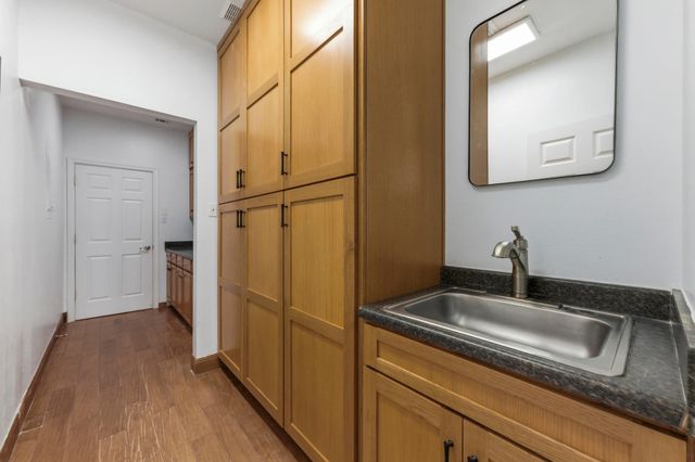 5705 Ballenton CT, Austin, TX 78739