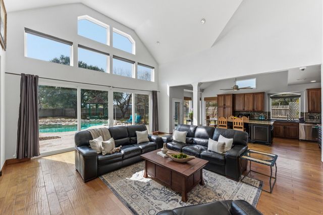 5705 Ballenton CT, Austin, TX 78739