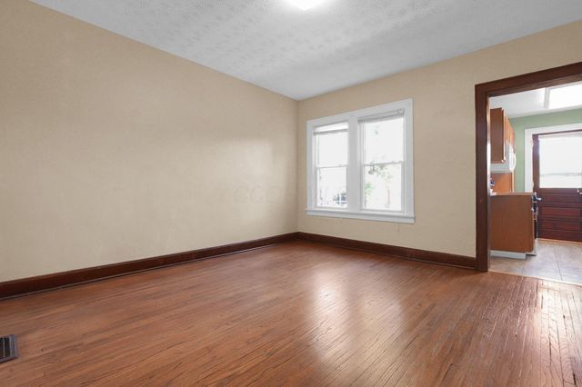 1126 Northwest Boulevard, Columbus, OH 43212