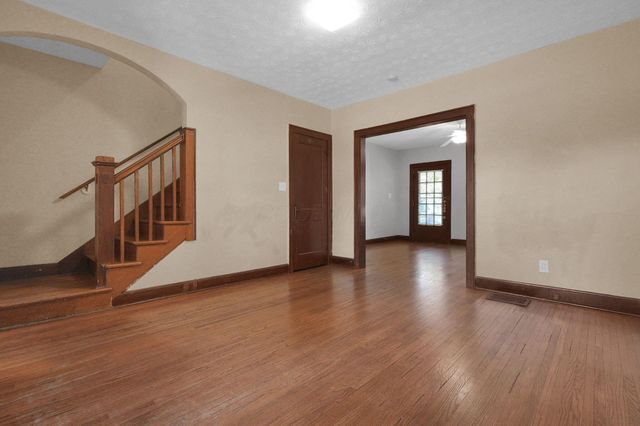 1126 Northwest Boulevard, Columbus, OH 43212