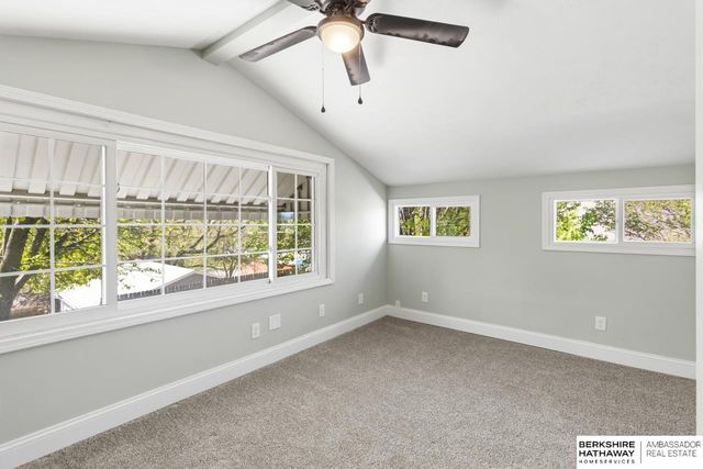 1221 D Street, Omaha, NE 68107
