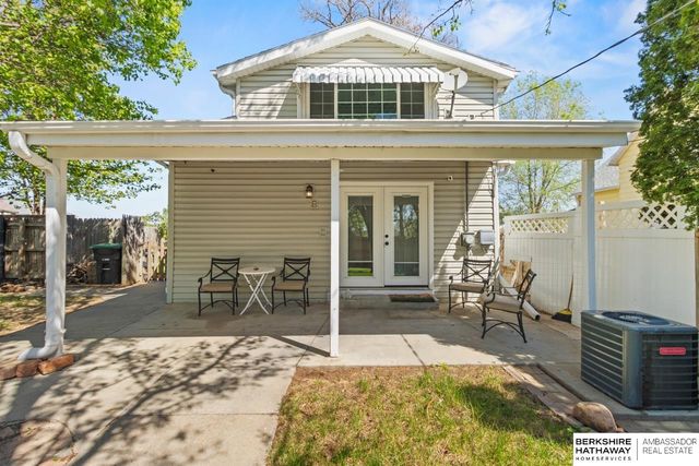 1221 D Street, Omaha, NE 68107