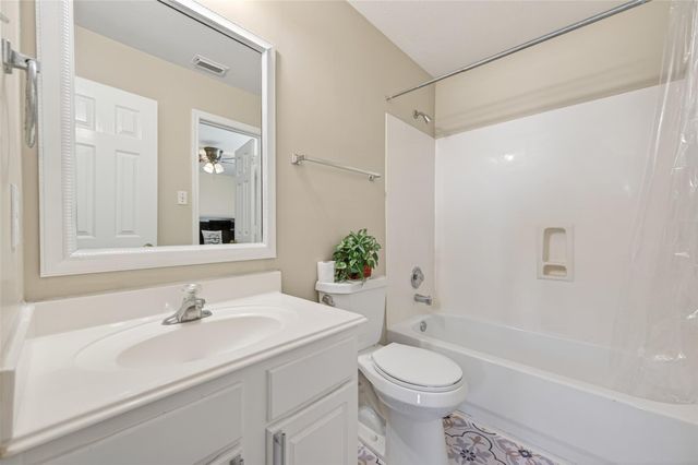 10735 Sunswept Fields Lane, Houston, TX 77064