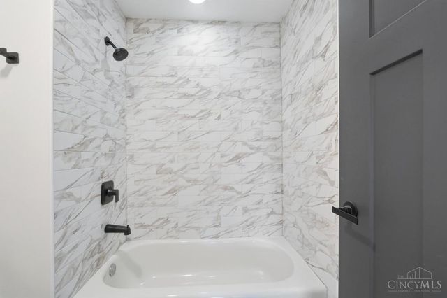 1325 Tecumseh Drive, Hamilton Twp, OH 45039