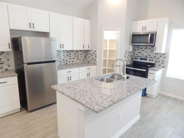 230 Northlawn, Montgomery, TX 77316