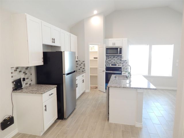 230 Northlawn, Montgomery, TX 77316