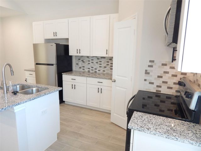 230 Northlawn, Montgomery, TX 77316