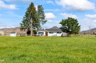 17435 SW Hahlen Avenue, Powell Butte, OR 97753