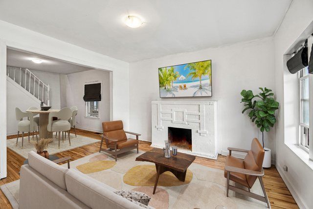 6337 S Rockwell Street, Chicago, IL 60629