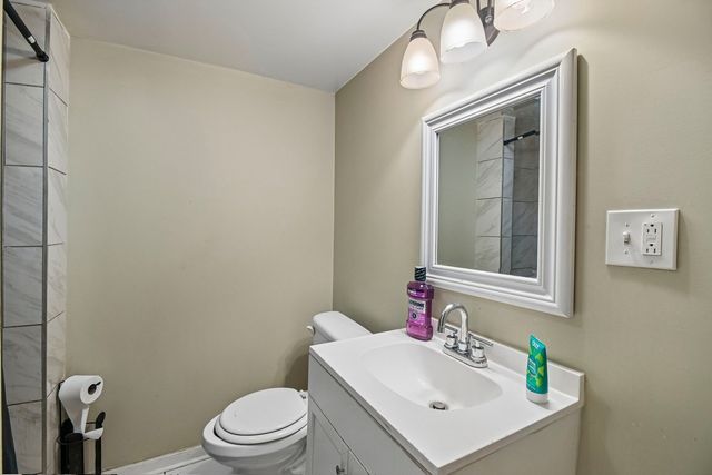 6337 S Rockwell Street, Chicago, IL 60629