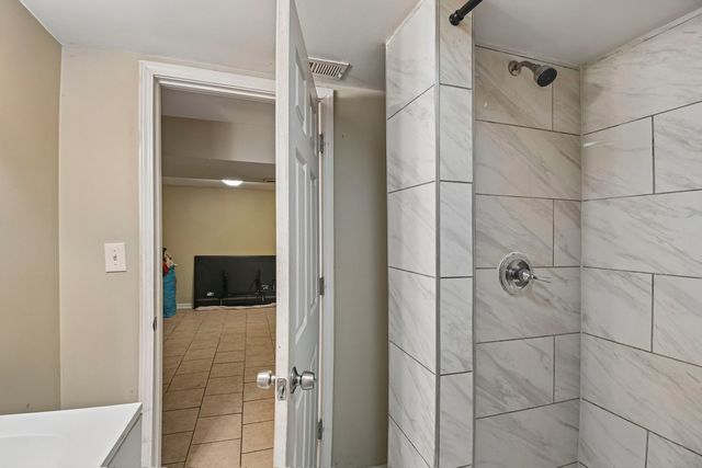 6337 S Rockwell Street, Chicago, IL 60629